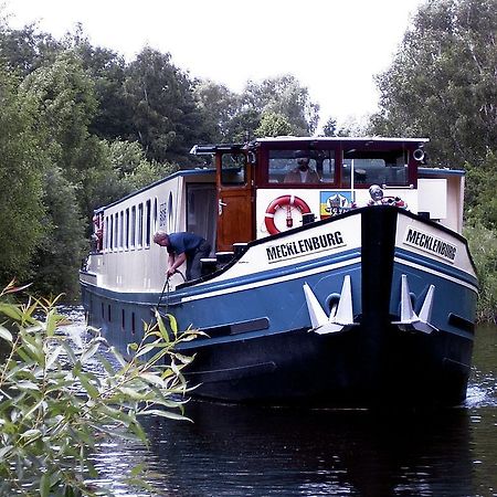 Ms Mecklenburg Hotelschiff Berlin Ngoại thất bức ảnh