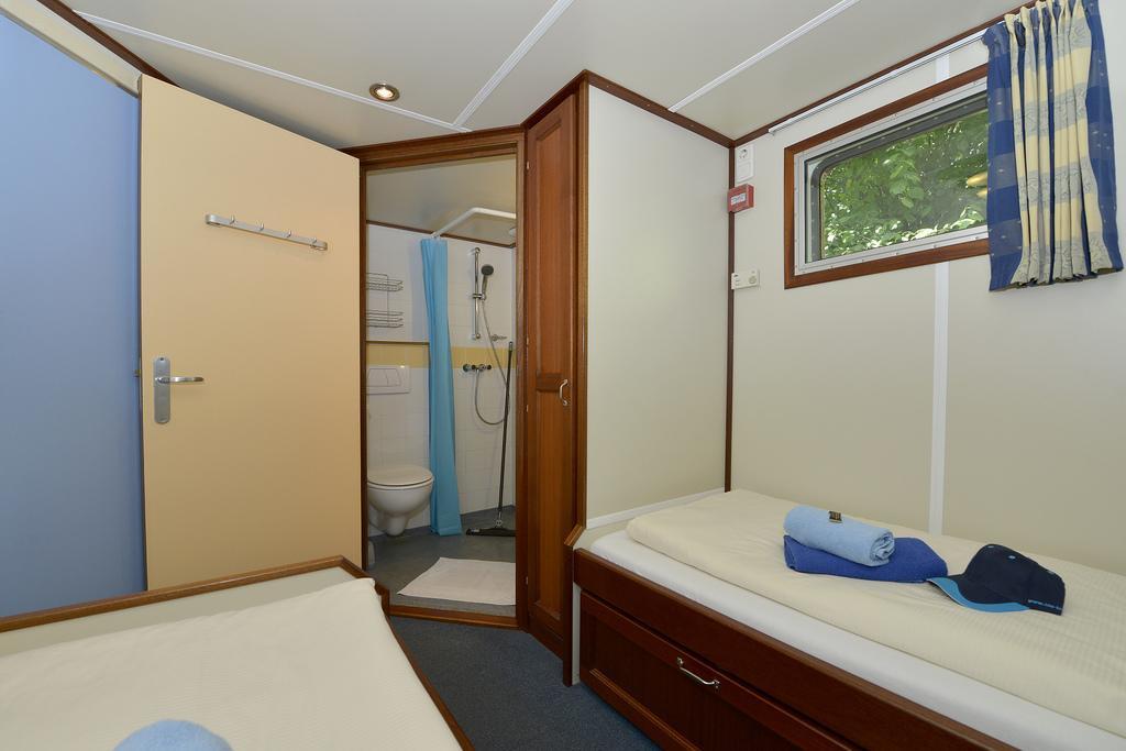 Ms Mecklenburg Hotelschiff Berlin Ngoại thất bức ảnh